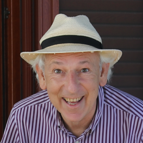 Janhu Silvio Crispiatico, Dottore in Informatica, Maestro di Reiki Sistema Usui, Facilitatore in Costellazioni Familiari